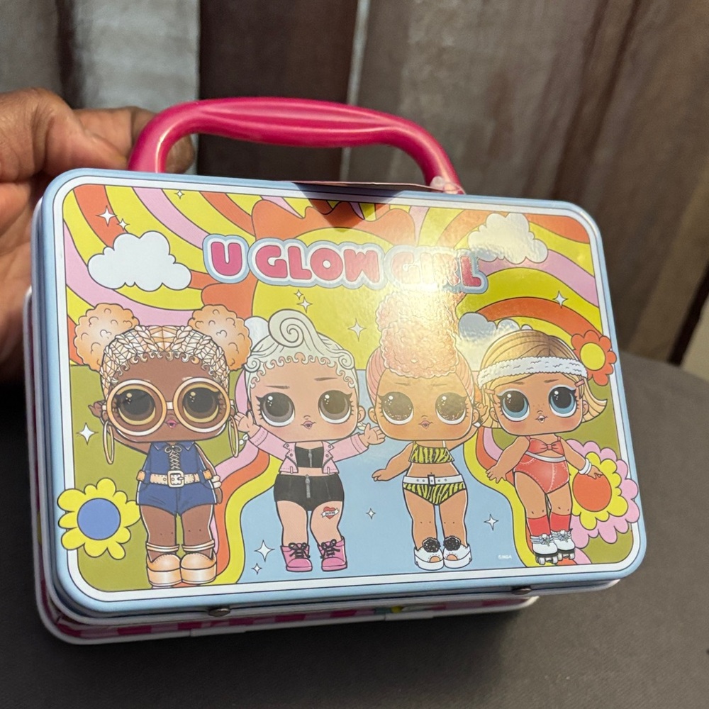 L.O.L. Surprise! Rainbow Girl Lunch Box - Pink and Blue - Picture 4 of 7